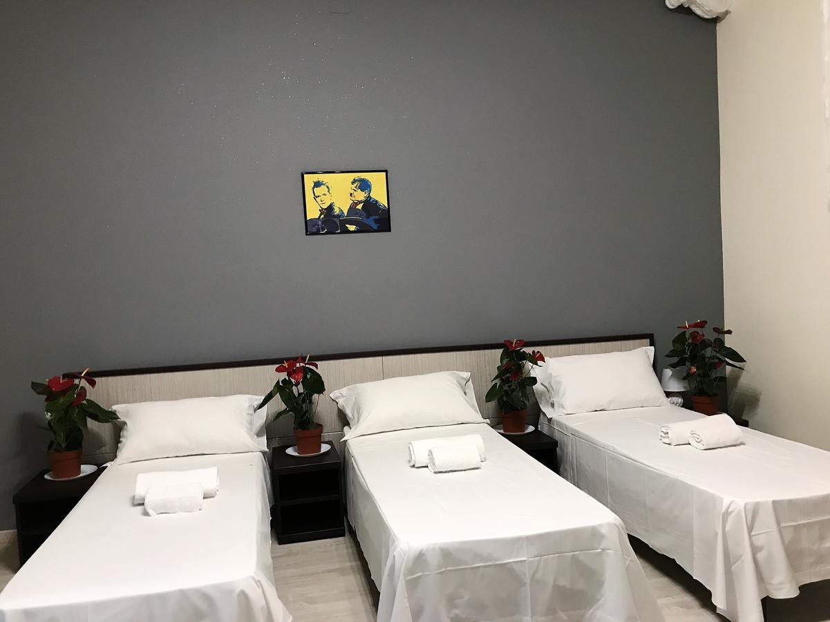 Hotel Paris Милано Екстериор снимка