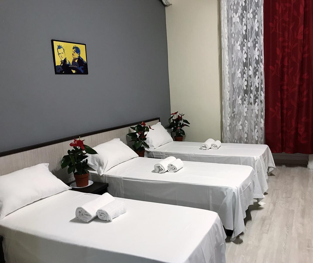 Hotel Paris Милано Екстериор снимка
