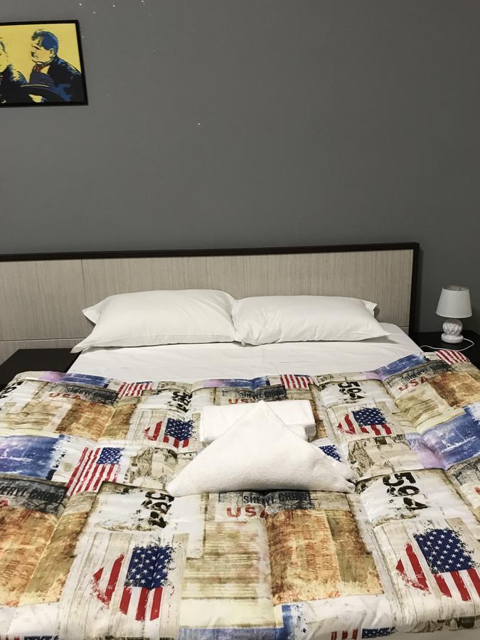 Hotel Paris Милано Екстериор снимка