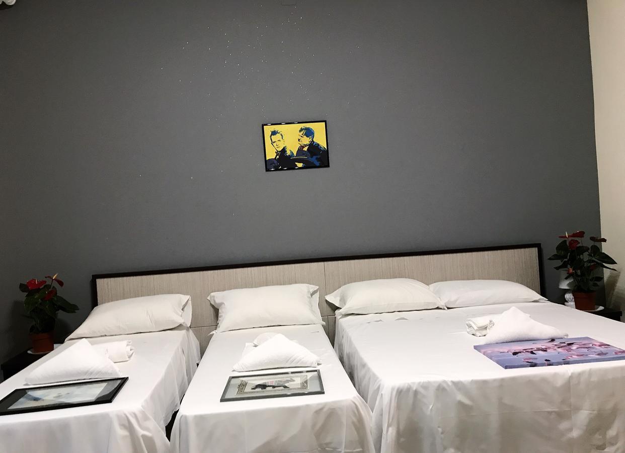 Hotel Paris Милано Екстериор снимка